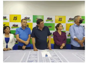 Com apoio de Flaviano e Petecão, Mara e Major Rocha se filiam ao MDB