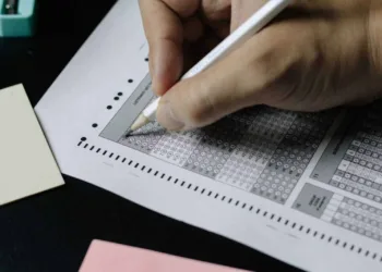 ‘Maior’ concurso efetivo da educação no Acre terá 500 vagas para técnico-administrativos