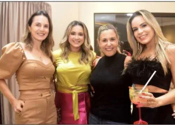 Na última sexta feira, as irmãs Carol e Carina reuniram a sociedade acriana para a reinauguração da loja Gloss