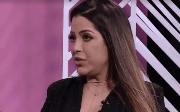 Laís explica polêmica sobre grupo de ex-BBB's no WhatsApp: "Ele saiu primeiro" 2 Laís explica polêmica sobre grupo de ex-BBB's no WhatsApp: "Ele saiu primeiro"