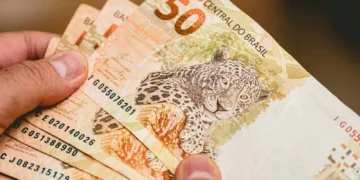 Saque de até R$ 1 mil do FGTS começa hoje; Veja como resgatar