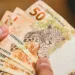 Governo anuncia antecipação do salário de outubro para servidores ativos e inativos