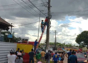 Homem que recebeu descarga elétrica está em coma, mas estável