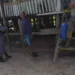 Homem é preso suspeito de degolar idoso, tentar estuprar mulher e atacar o marido dela