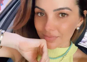No último dia 16, a empresária Dani Barcellos recebeu todos os mimos dos mais próximos por conta de seu aniversário