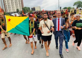No Dia da Diversidade Indígena, Leo de Brito propõe aumento da pena para invasão e exploração de terras dos povos originários