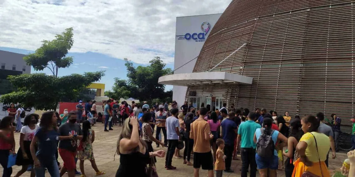 Terceiro dia de mutirão para emissão de RG tem longas filas na OCA