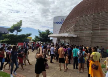 Terceiro dia de mutirão para emissão de RG tem longas filas na OCA