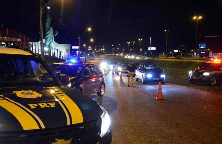 PRF reforça policiamento nas rodovias durante a Operação Semana Santa 2022