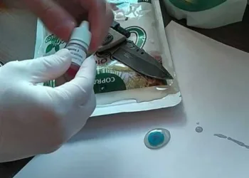 Venezuelanos são presos com cocaína líquida escondida em pacotes de óleo de coco
