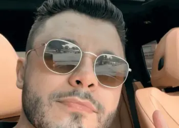 Murilo Huff vive novo affair após 7 meses solteiro e ganha aprovação da mãe