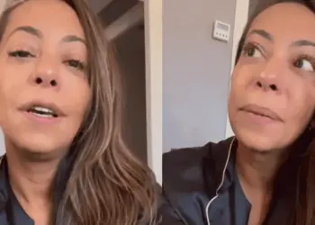 Samantha Schmütz aparece aos prantos e explica alfinetada em Juliette: 'Frustração'