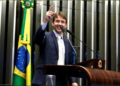Médico Eduardo Velloso toma posse no Senado após afastamento de Márcio Bittar