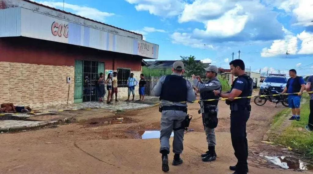Homem é morto a facadas no bairro Montanhês