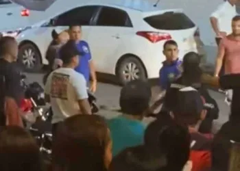 Corpo de Bombeiros instaura processo para apurar conduta de tenente que se envolveu em briga na frente de bar