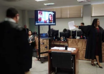 Turista italiano que foi espancado por Ícaro, na Bahia, manda vídeo pedindo que o réu seja condenado pela morte de Jonhliane