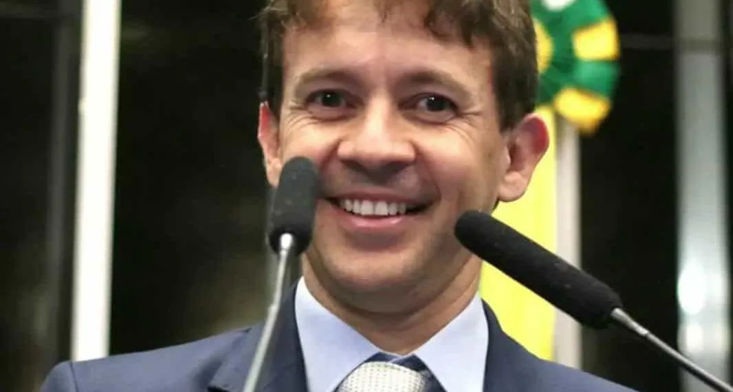 Mesmo com contas reprovadas pelo TRE, deputado federal eleito Eduardo Velloso será diplomado nesta quinta-feira