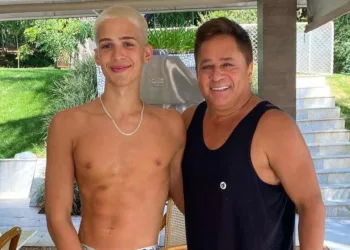 Leonardo brinca ao comentar ficada de João Guilherme com Bianca Andrade: Não sei quem esse moleque puxou não
