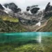 A lagoa mais famosa do Peru é, sem dúvida, a Lagoa Humantay. Para chegar à região é necessário fazer caminhadas pelas montanhas (Foto: Peru Travel)