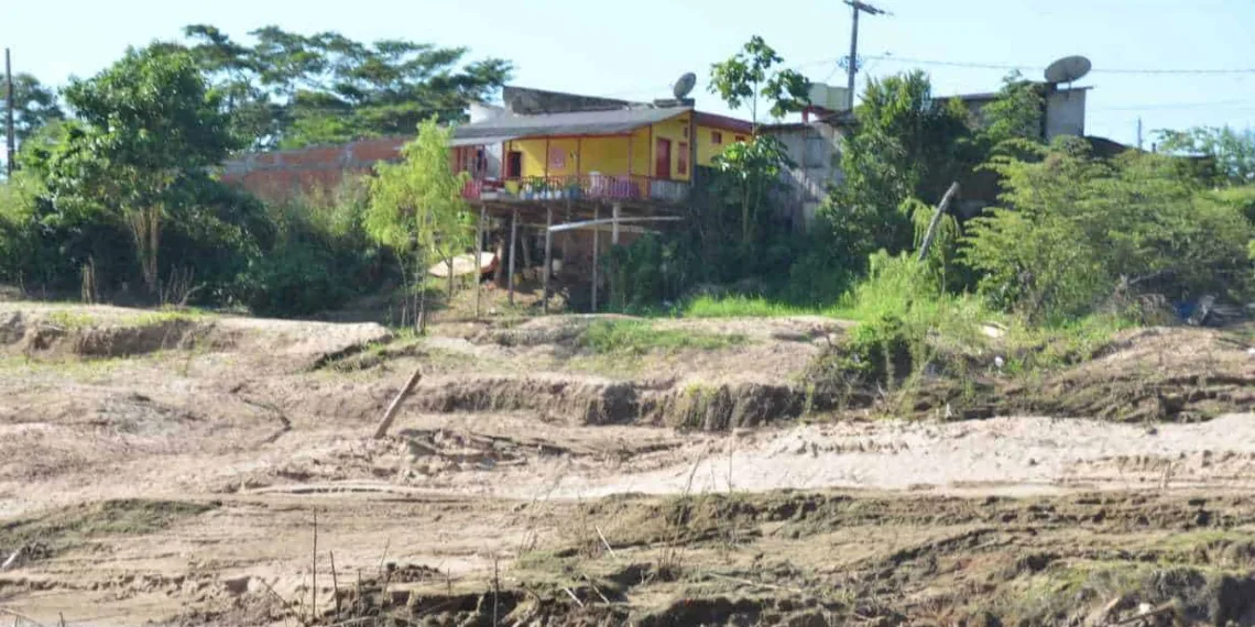Desbarrancamento em áreas de risco deixa em alerta a Defesa Civil, mesmo na estiagem