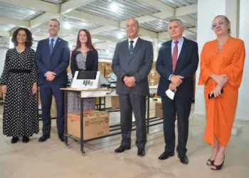 Acre é o primeiro Estado do país a certificar novo modelo da urna eletrônica; 'inviolável', garante TSE