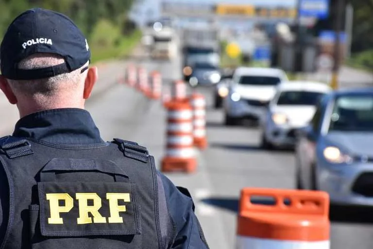PRF reforça segurança nas rodovias com Operação Corpus Christi neste feriado prolongado
