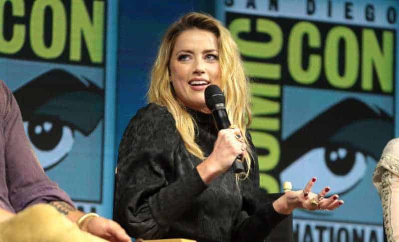 Advogada de Amber Heard diz que atriz não tem condição de pagar US$ 8  milhões a Depp