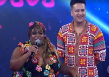 Jojo Todynho é sincera “até demais”, brinca com ator global e não se segura: “Se eu não fosse casada”