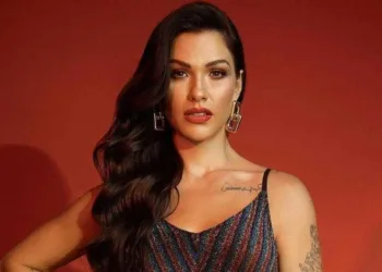 Andressa Suita se diverte ao mostrar ao filho flacidez na barriga: "Mães entenderão" 17 Andressa Suita se diverte ao mostrar ao filho flacidez na barriga: "Mães entenderão"