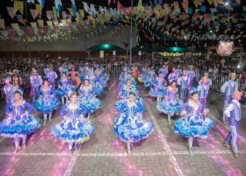 Cinco cidades do Acre recebem apresentações do ‘Festa no Seringal’ que faz resgate cultural do estado