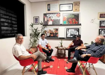 'Estou animado com a construção que estamos fazendo', diz Jenilson Leite, que deve anunciar chapa com Jorge Viana nesta terça-feira
