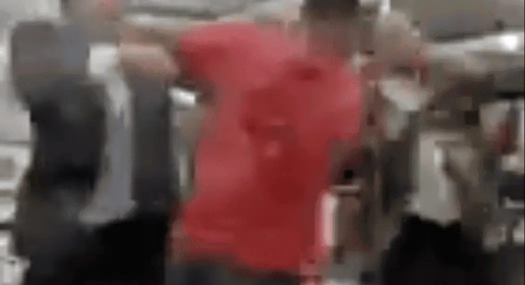 Confusão generalizada aconteceu na manhã desta terça-feira, 28 (Foto: Reprodução)