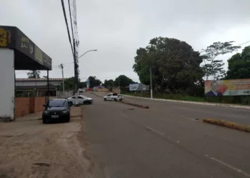 Por falta de muretas de proteção, aumenta o risco de acidentes de trânsito em trecho da Estrada da Floresta