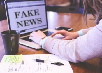 Justiça Eleitoral lança plataforma digital para receber denúncias de ‘fake News’