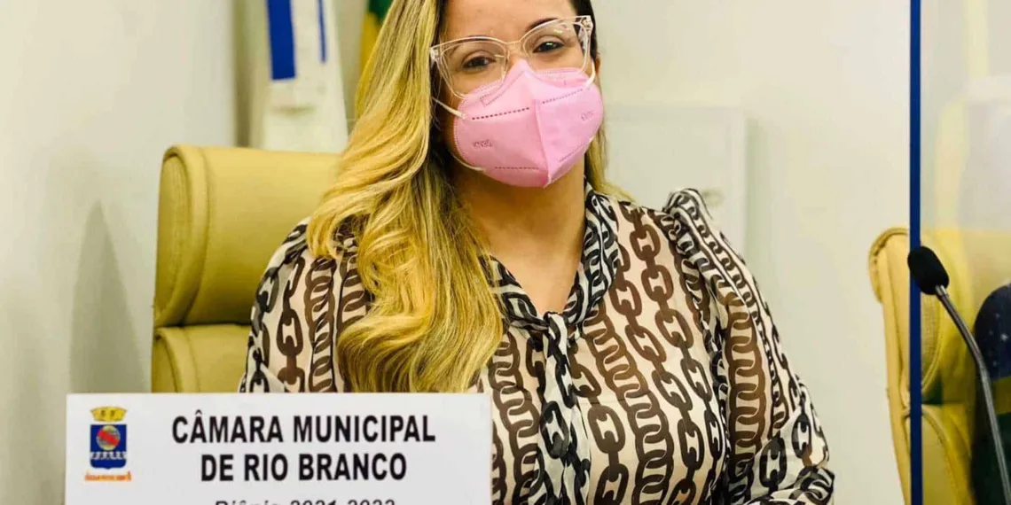 'Depois que lancei minha pré-candidatura, tenho recebido muitos ataques', diz vereadora Michelle Melo