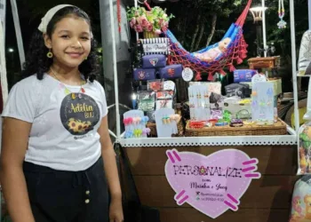 No Acre, menina de 10 anos é dona do próprio empreendimento e se destaca em feiras