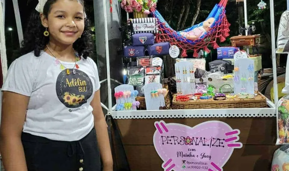 No Acre, menina de 10 anos é dona do próprio empreendimento e se destaca em feiras