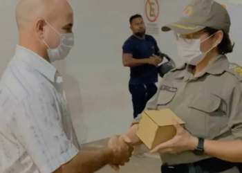 Sargento da PM esfaqueado durante ocorrência recebe alta do Pronto-Socorro de Rio Branco
