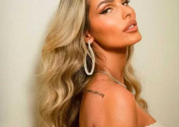 Após suposto beijo de Gabriel Medina e Jade Picon, Yasmin Brunet diz que perdeu a confiança nas pessoas: Quanta cobra criada
