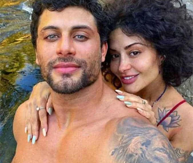 Após polêmica, Aline Campos posta primeira foto de casal com Jesus Luz e se declara: Certas coisas na vida não tem como explicar