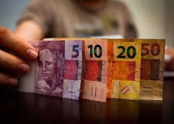 Salário mínimo deveria ser de mais de R$ 6 mil, aponta pesquisa do Dieese