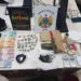 Os traficantes mantinham posse de cerca de 38 papelotes de 'Skank', 3 tijolos de 'Skank' enterrados de aproximadamente 1.800 kg, dois sacos de cocaína, 2 balanças de precisão e uma quantia em dinheiro totalizando R$ 762.00, possivelmente oriundo do tráfico.