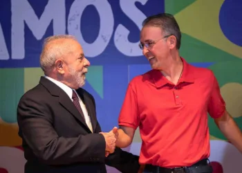'Um dia muito especial', diz Leo de Brito após encontro com Lula