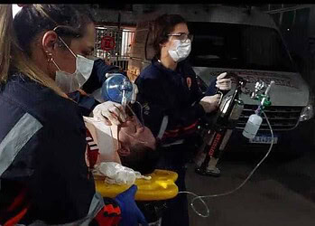 Motociclista fica em estado grave após colidir contra veículo em Rio Branco