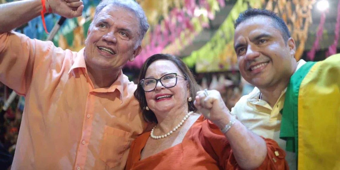 'Vamos ganhar no primeiro turno', diz Petecão em festa que reuniu milhares de pessoas