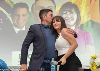 'Todos tem o direito de escolher seu caminho. O nosso é ser coerente com nossos princípios', diz Márcia Bittar, após Gladson declarar que ela não será vice