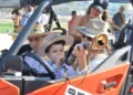 Cavalgada abre Expoacre neste sábado; veja fotos