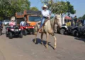 Cavalgada abre Expoacre neste sábado; veja fotos