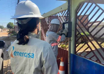 segue realizando inspeções para coibir as irregularidades e conscientizar a população (Foto: Ascom/Energisa)