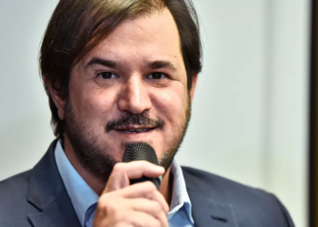 União Brasil descarta candidatura de Eduardo Velloso ao Senado; 'A vaga é do deputado Alan Rick'